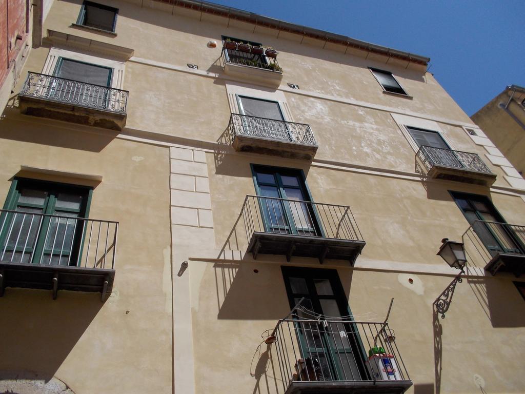 Hotel Le Stanze Del Poeta Salerno Zewnętrze zdjęcie