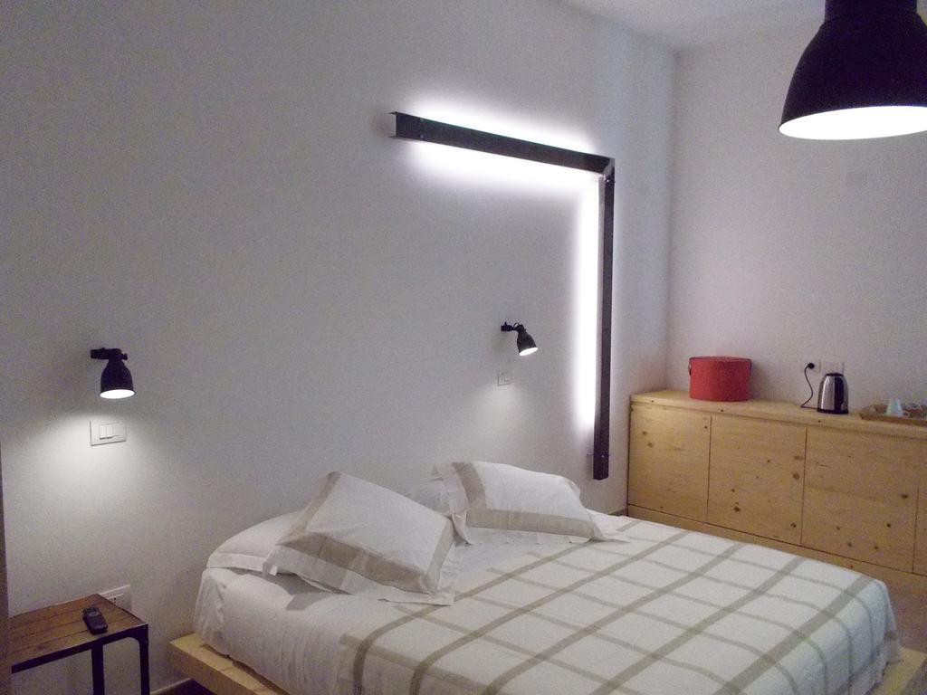 Hotel Le Stanze Del Poeta Salerno Pokój zdjęcie