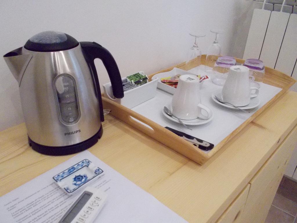 Hotel Le Stanze Del Poeta Salerno Pokój zdjęcie