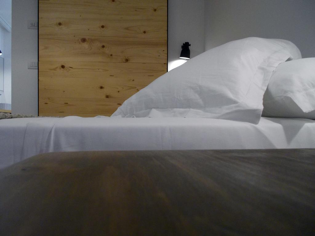 Hotel Le Stanze Del Poeta Salerno Pokój zdjęcie