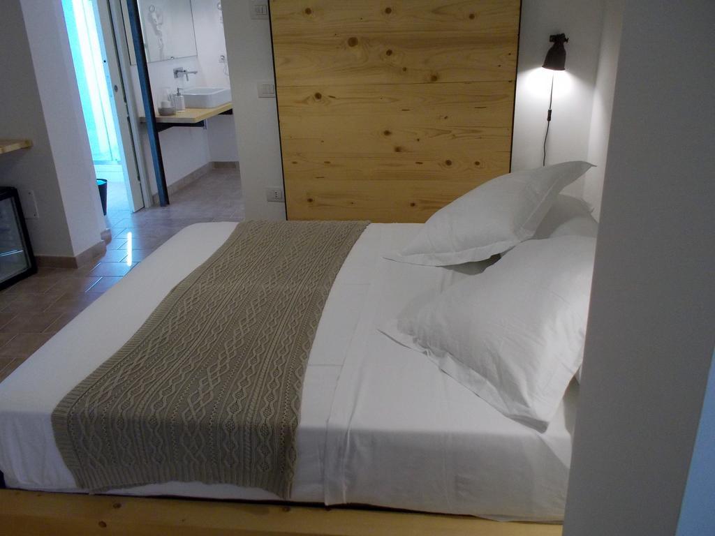 Hotel Le Stanze Del Poeta Salerno Pokój zdjęcie