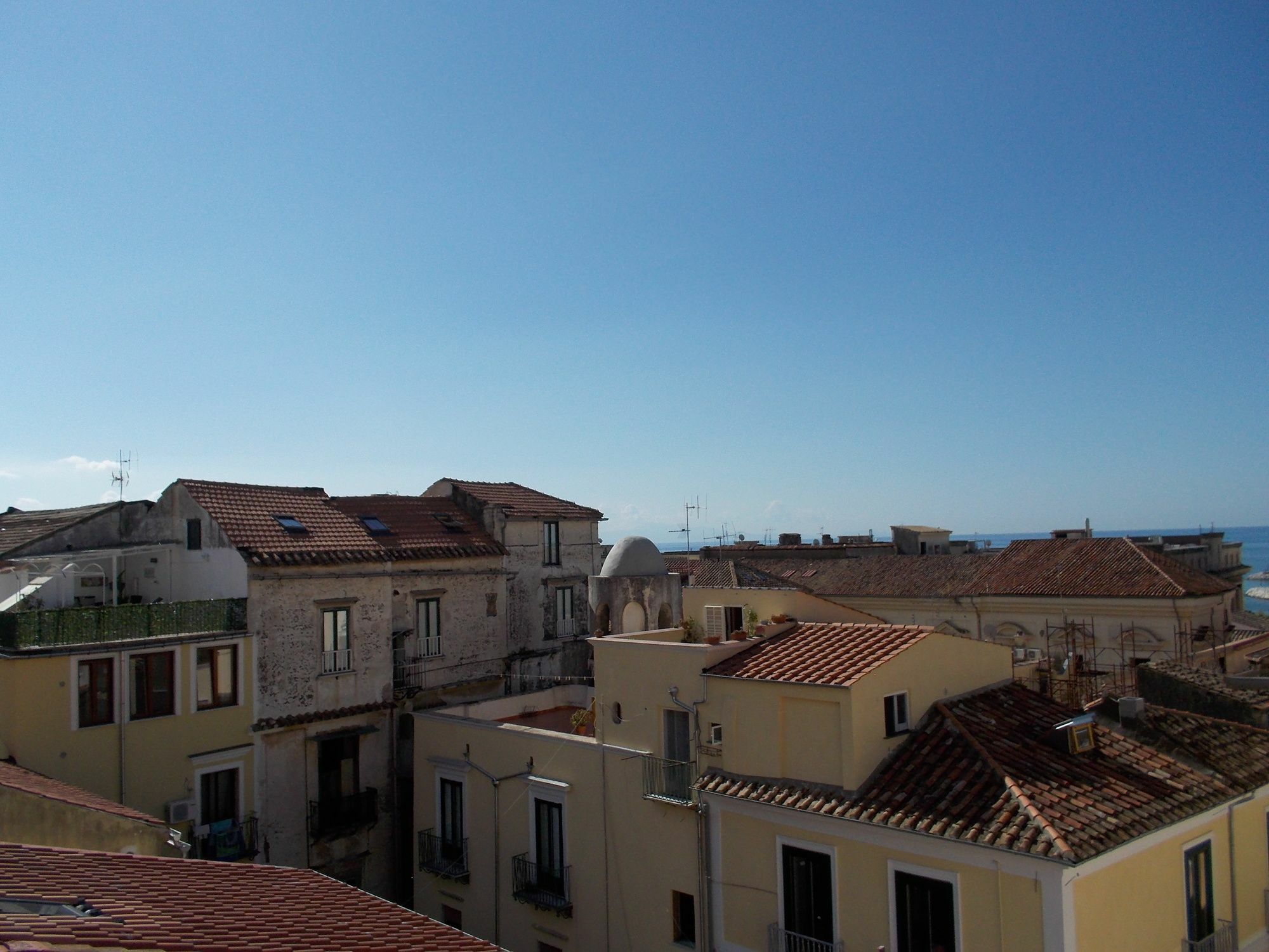 Hotel Le Stanze Del Poeta Salerno Zewnętrze zdjęcie